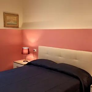 https://le-voci-della-fontana.hotelitalianriviera.com